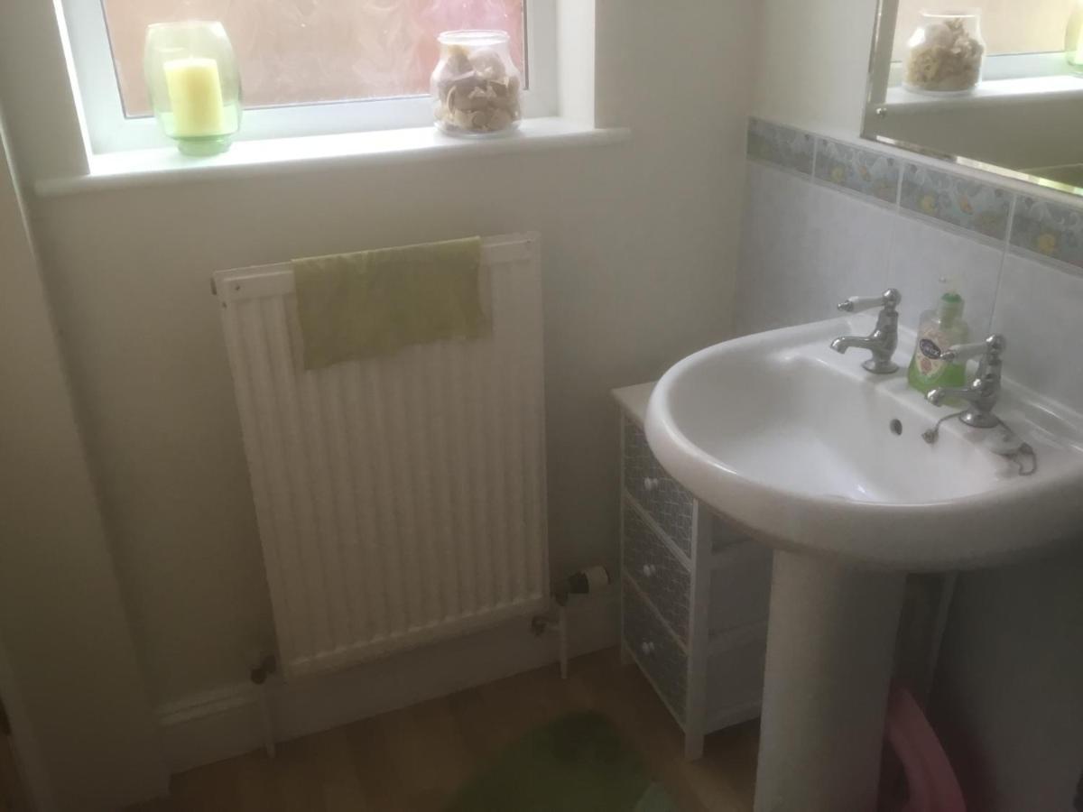 Avs Double Room With Shared Bathroom Bournemouth Exterior photo